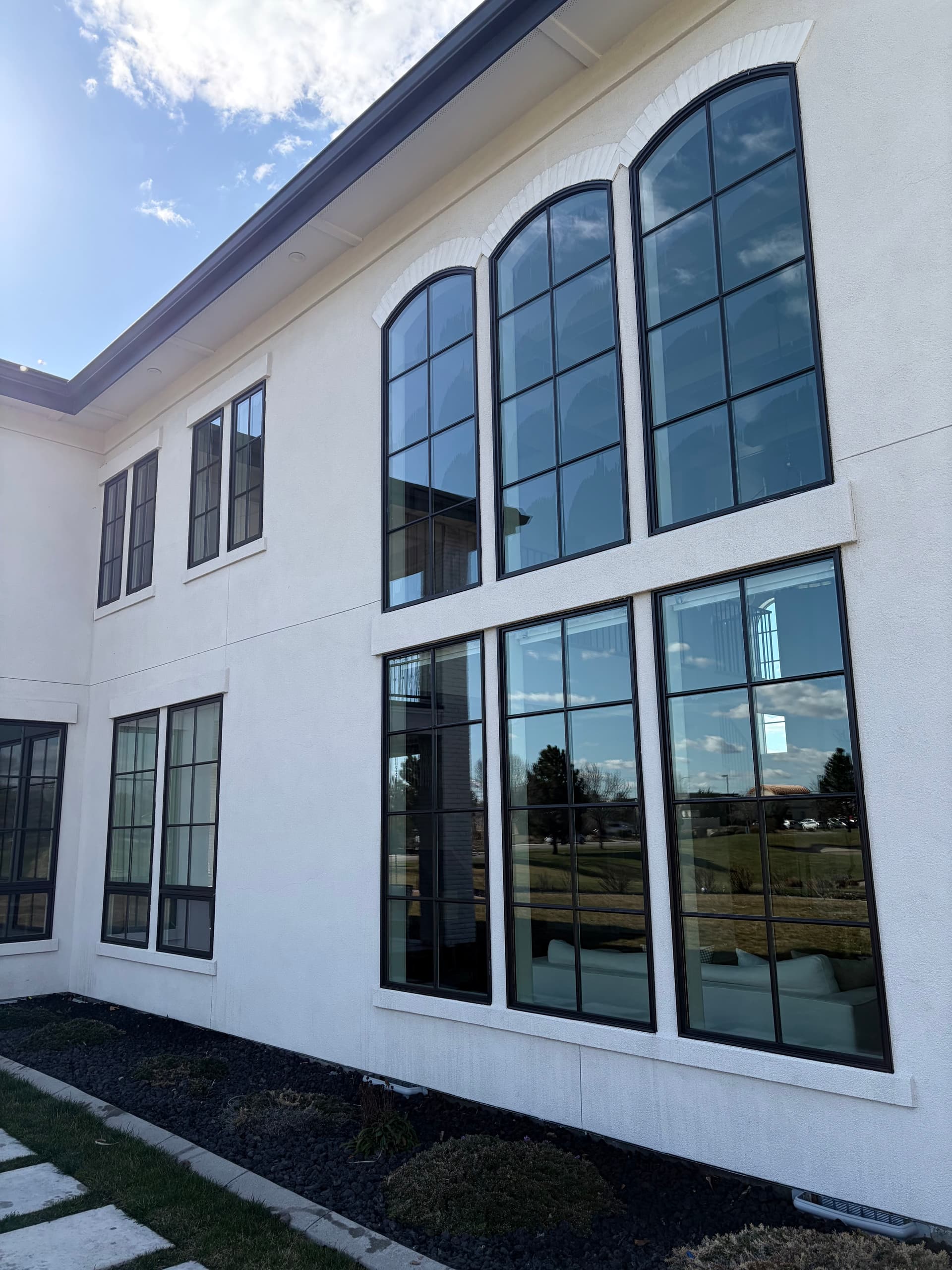 Gallery photos for Sparkling Window Perfection with Flow Home Care in Columbia: Image #1