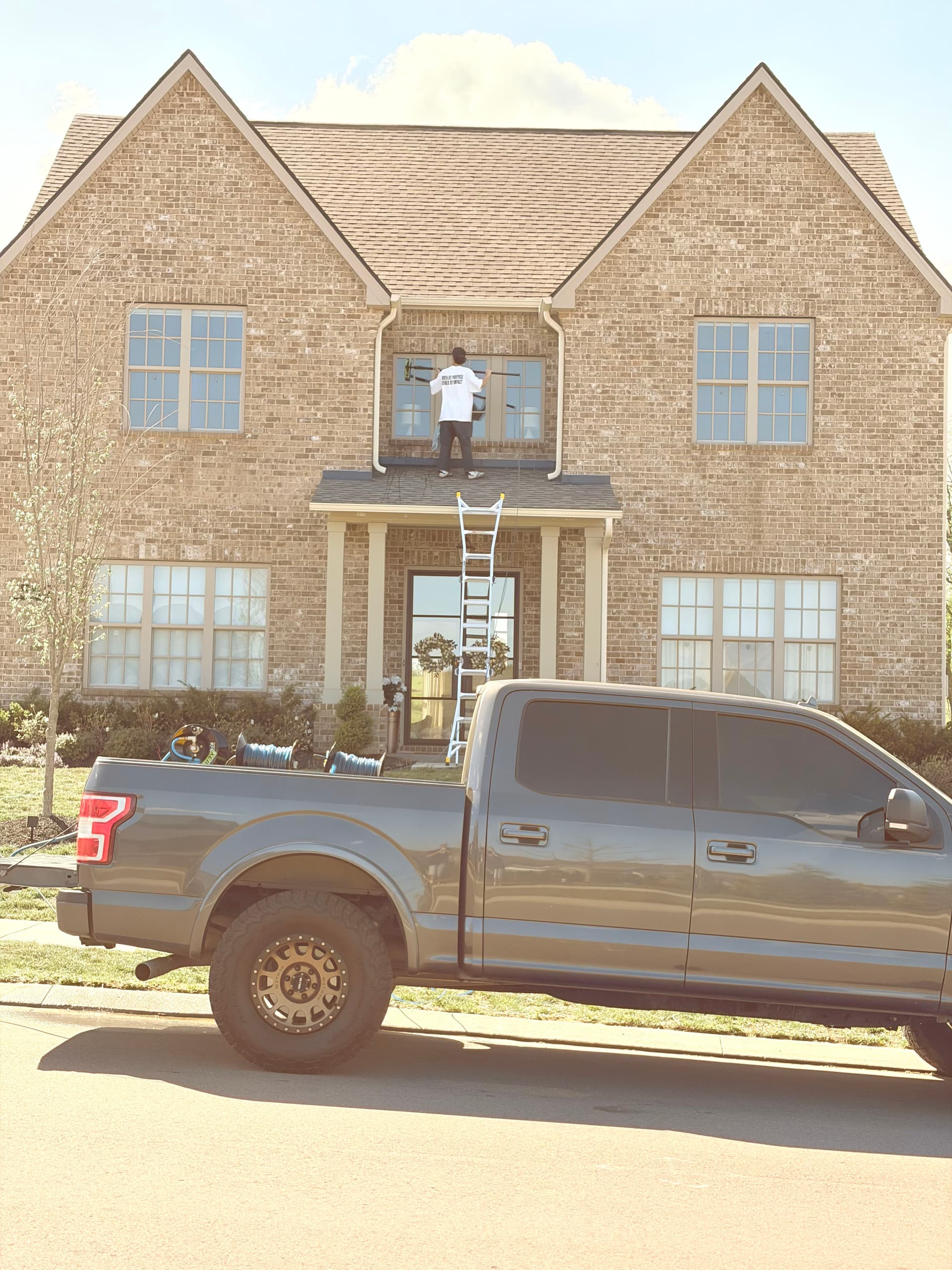 Exterior Window Cleaning on a Franklin, Tennessee Home
