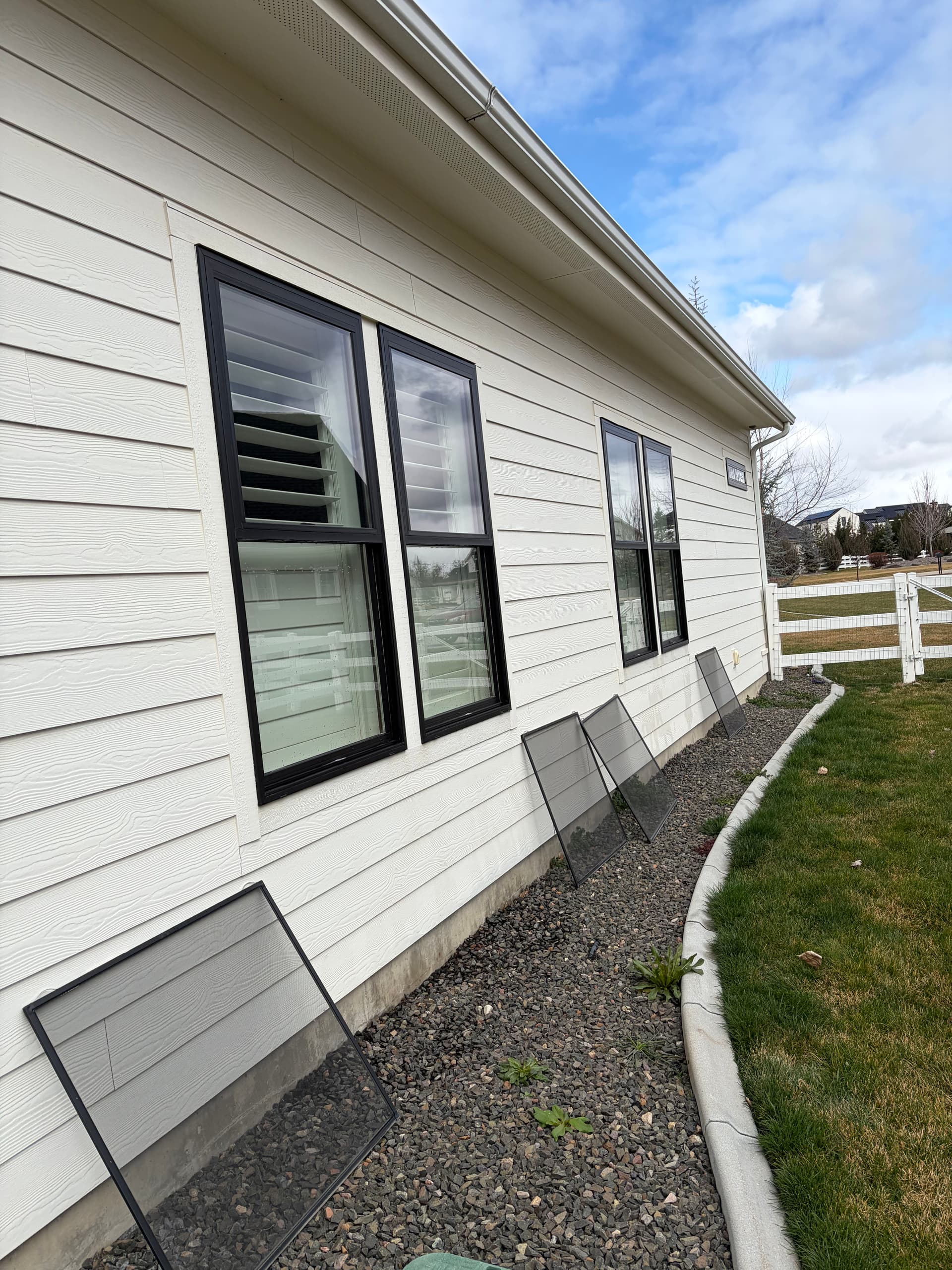 Gallery photos for Window Cleaning Extravaganza in Tennessee Hills: Image #4