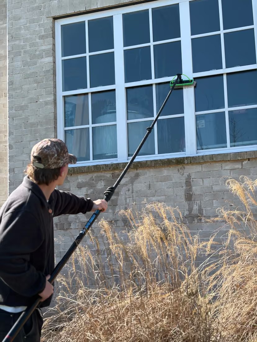 Gutter cleaning project in Middle Tennessee